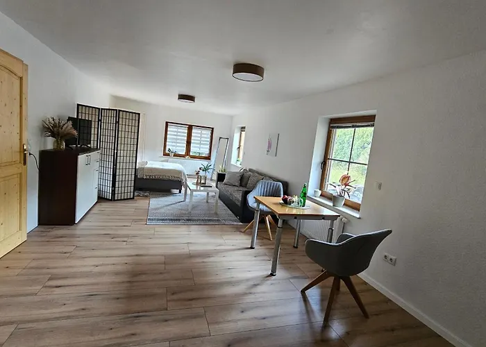 Ruhiges Ferienzimmer Mit Eigenem Bad Am Waldrand Accommodatie bij particulieren Urbach-Kirchdorf