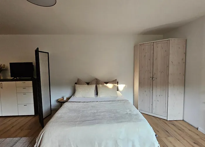 Ruhiges Ferienzimmer Mit Eigenem Bad Am Waldrand בית אירוח *